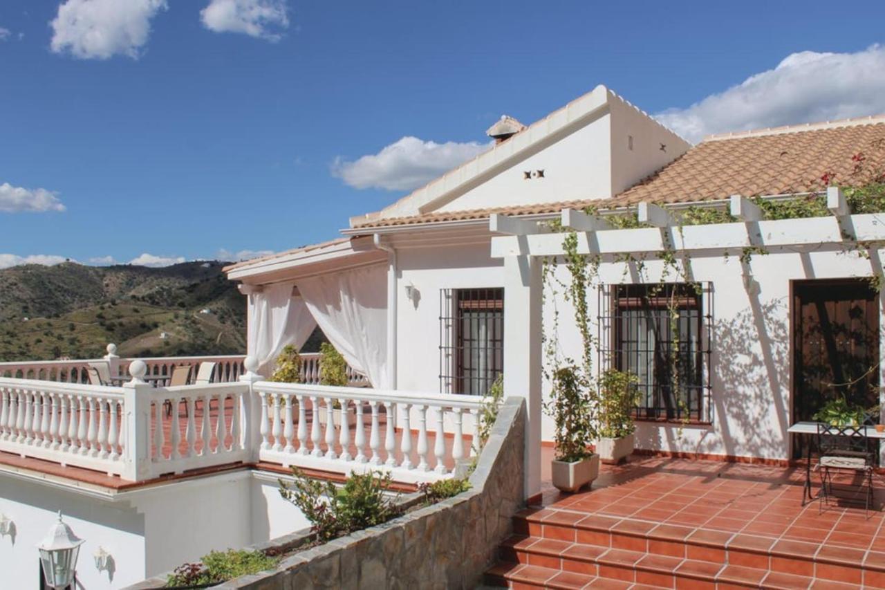 Fuentezuelas Pool Villa Sayalonga Екстер'єр фото