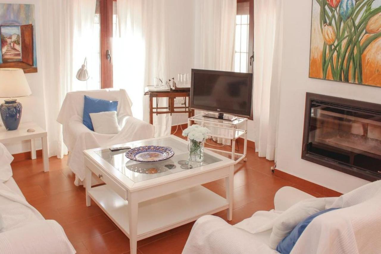 Fuentezuelas Pool Villa Sayalonga Екстер'єр фото