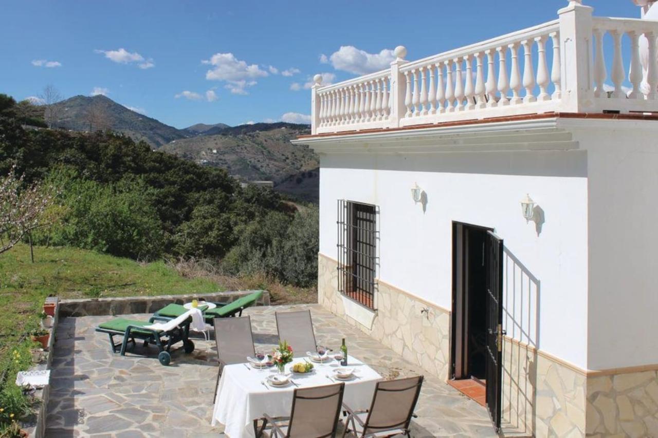 Fuentezuelas Pool Villa Sayalonga Екстер'єр фото