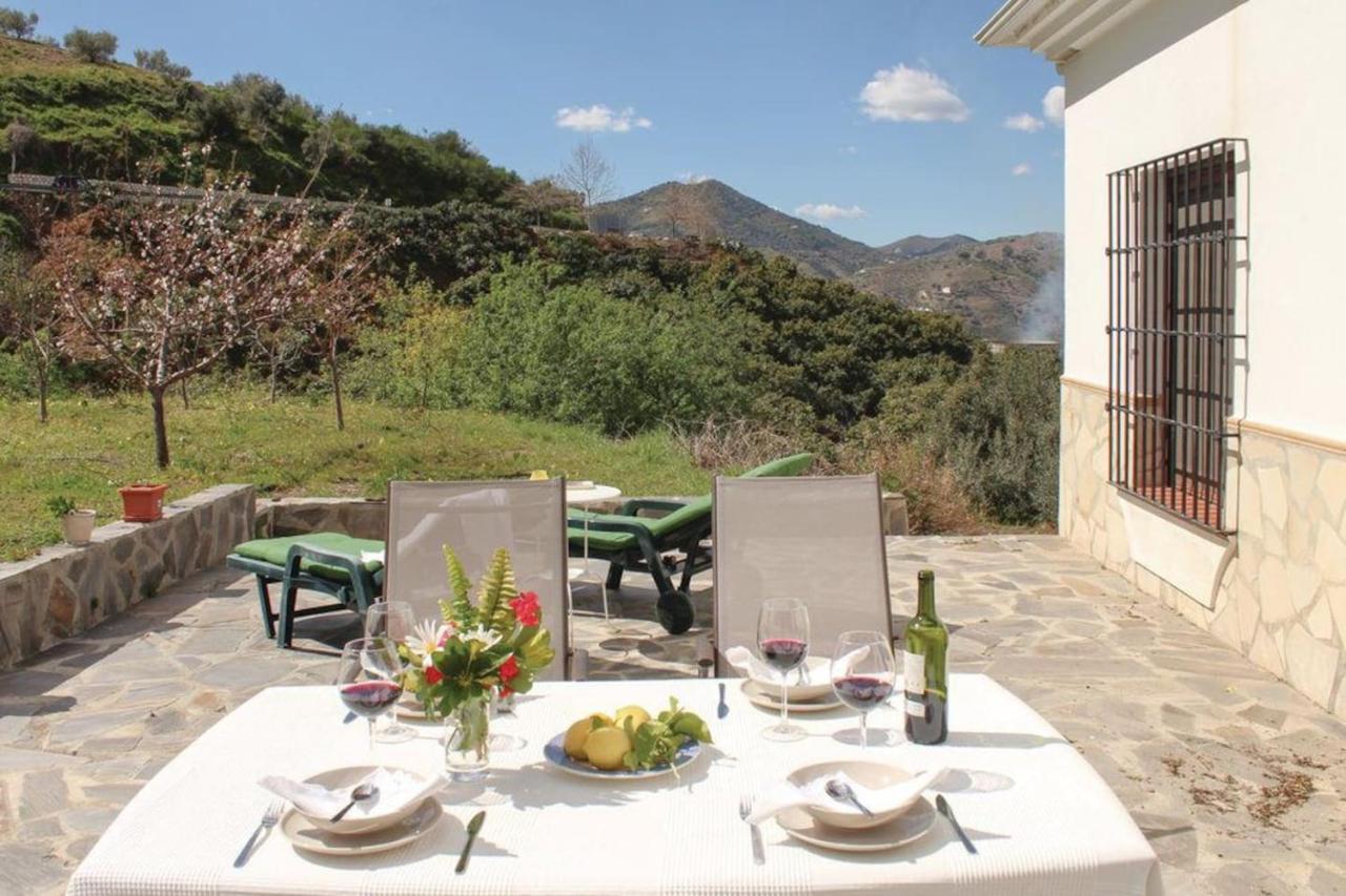 Fuentezuelas Pool Villa Sayalonga Екстер'єр фото